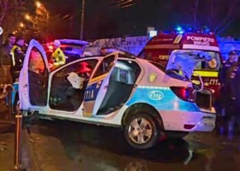 Accident cu autospeciala Poliției