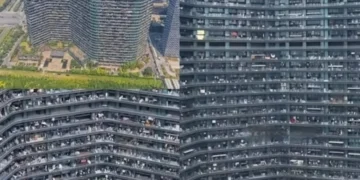 Bloc cât un oraș în China