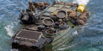 Amfibii de asalt AAV-7 pentru Forţele Navale Române