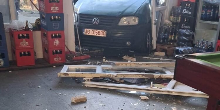 A evadat din arest și a făcut accident în Gorj