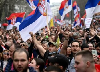 Mii de persoane au participat în Serbia la înmormântarea lui Ratko Mladić, fost comandant sârb bosniac condamnat pentru crime de război