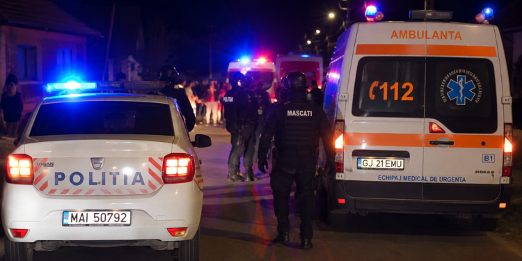 Bătaie cu bâte și obiecte tăietoare în Gorj! Patru oameni au ajuns la spital, patru suspecți au fost reținuți