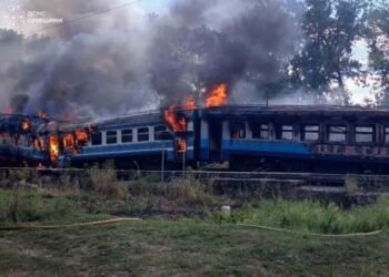 Tren de călători, lovit de drone rusești