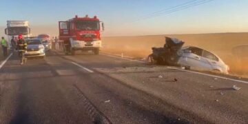 Depășire periculoasă pe DN 56A: patru oameni au ajuns la spital. Șoferul de 25 de ani era beat