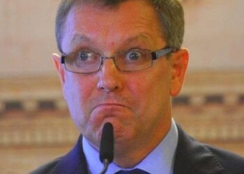 Fost guvernator al Băncii Naționale, reținut în Ungaria
