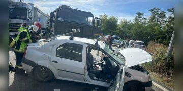 A murit după impactul cu un autocamion, pe DN7