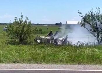Un avion de antrenament al armatei pakistaneze s-a prăbușit