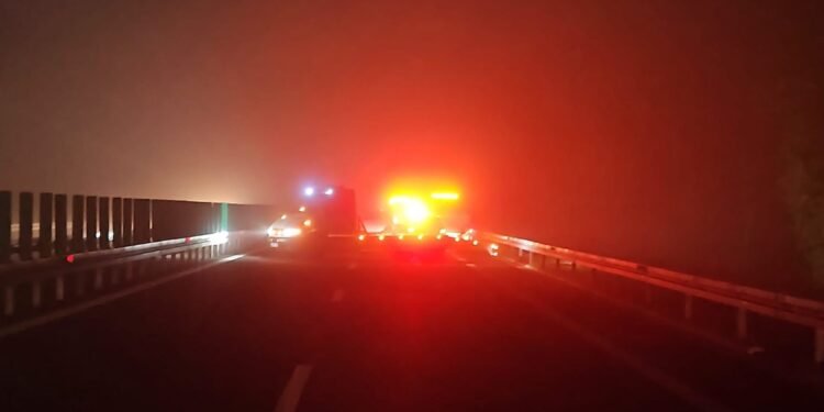 Ceață densă pe Drumul Expres Craiova-Pitești! Șoferii sunt avertizați