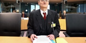 „Scandal de proporții istorice” în Germania: fostul șef al serviciului de informații externe, arestat pentru spionaj și trădare