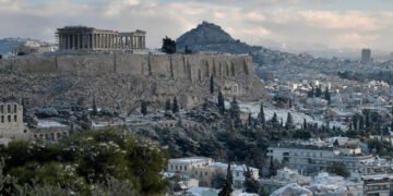 Grecia a trecut la programul de liniște de iarnă: Ce este interzis!