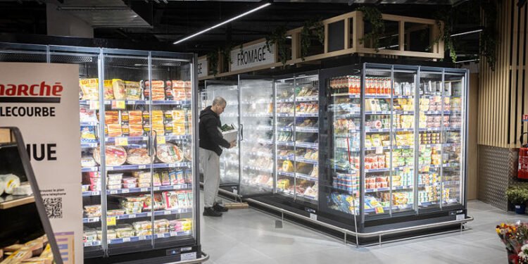 Atac cibernetic asupra supermarketurilor din Franţa: Tone de alimente, distruse