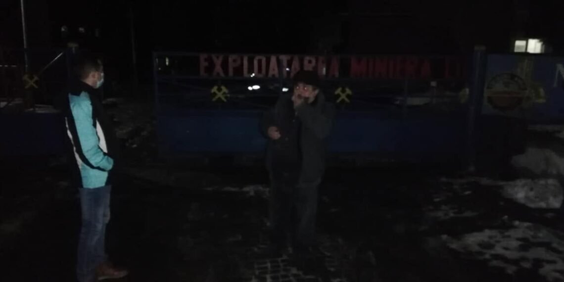 ALERTĂ în minerit! 13 mineri au rămas blocați în subteran după ce au izbucnit nemulțumirile salariale