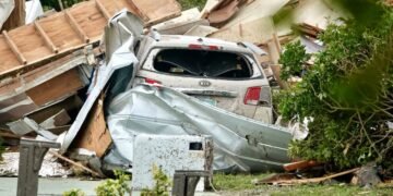 Uraganul Isaias a lovit Florida: Vânt de 165 km/h, inundații și distrugeri masive